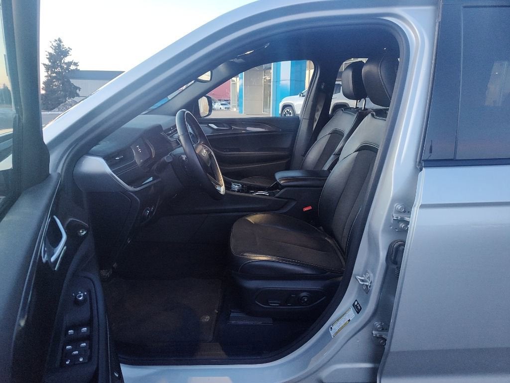 2022 Jeep Grand Cherokee L Altitude