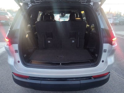 2022 Jeep Grand Cherokee L Altitude