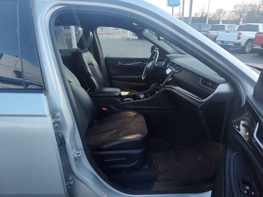 2022 Jeep Grand Cherokee L Altitude