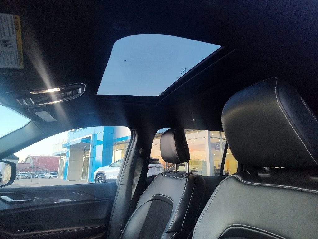 2022 Jeep Grand Cherokee L Altitude