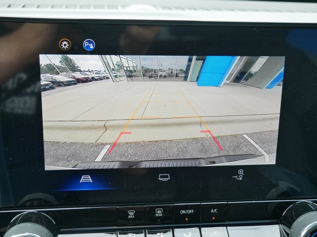 2025 Chevrolet Colorado WT/LT