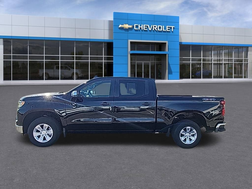 Used 2026 Chevrolet Silverado 1500 LT with VIN 1GCUKDED2TZ130652 for sale in Hastings, Minnesota