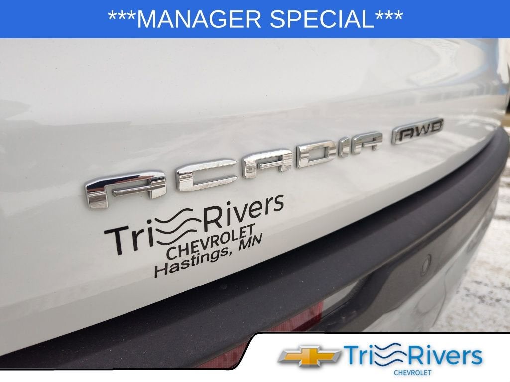 2025 GMC Acadia Elevation