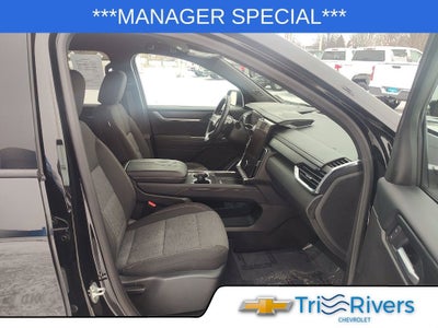 2025 GMC Acadia Elevation