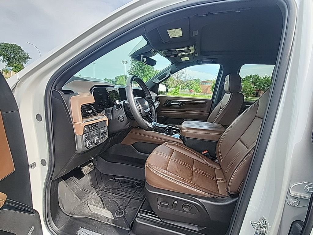 2025 Chevrolet Suburban High Country