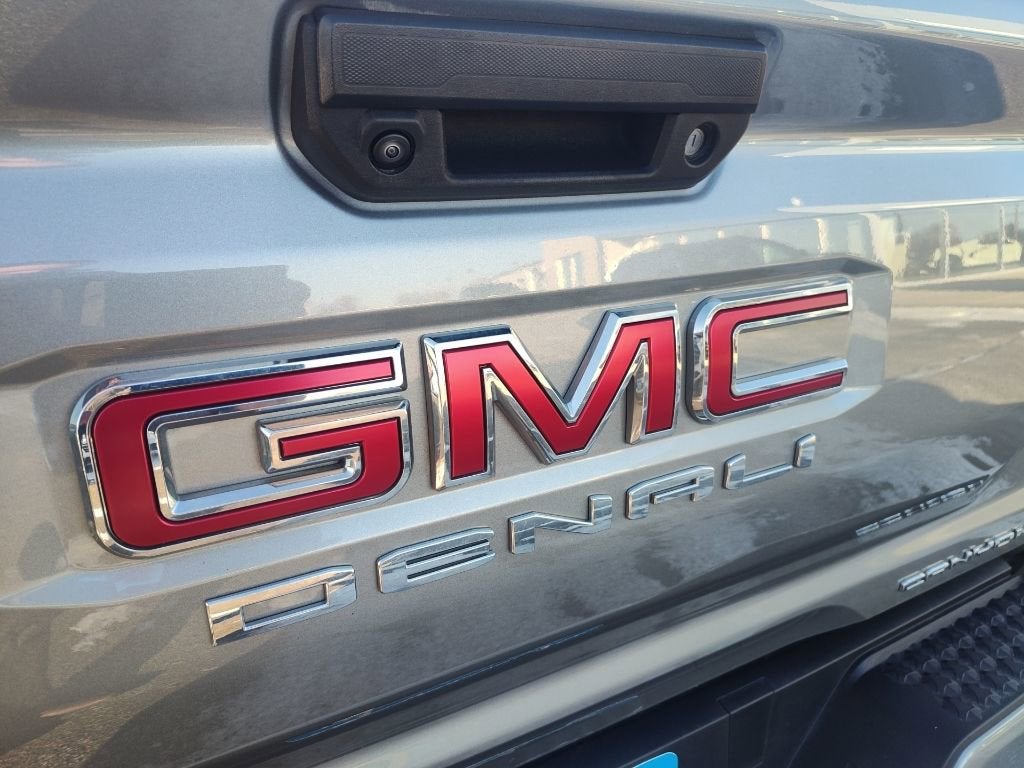 2023 GMC Canyon Denali