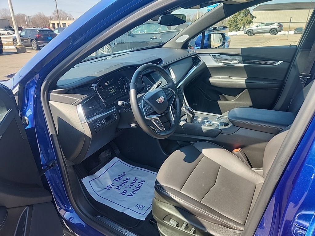 2025 Cadillac XT5 Premium Luxury