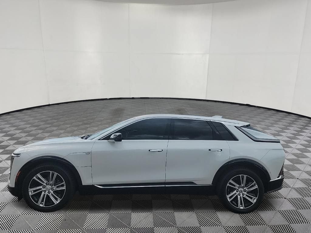 Used 2024 Cadillac LYRIQ Tech with VIN 1GYKPMRL5RZ131209 for sale in Hastings, Minnesota