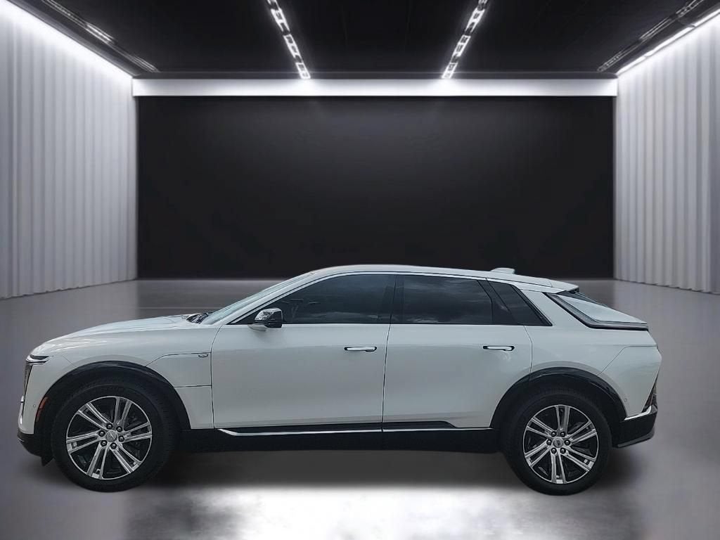2024 Cadillac LYRIQ Tech