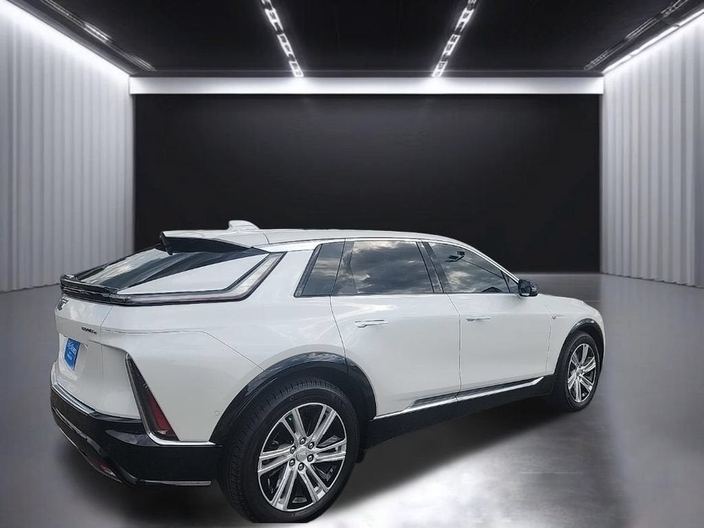 2024 Cadillac LYRIQ Tech