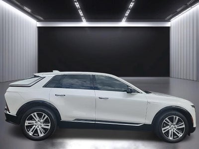 2024 Cadillac LYRIQ Tech