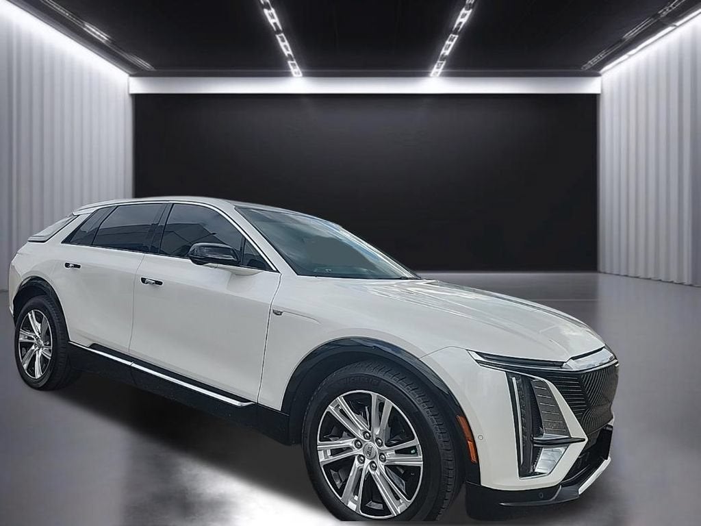 2024 Cadillac LYRIQ Tech