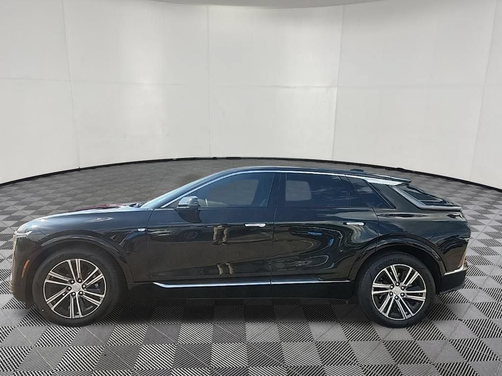 Used 2024 Cadillac LYRIQ Luxury 1 with VIN 1GYKPPRL3RZ137902 for sale in Hastings, Minnesota