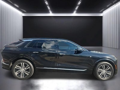 2024 Cadillac LYRIQ Luxury 1