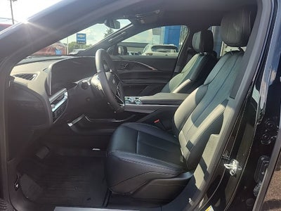 2024 Cadillac LYRIQ Luxury 1