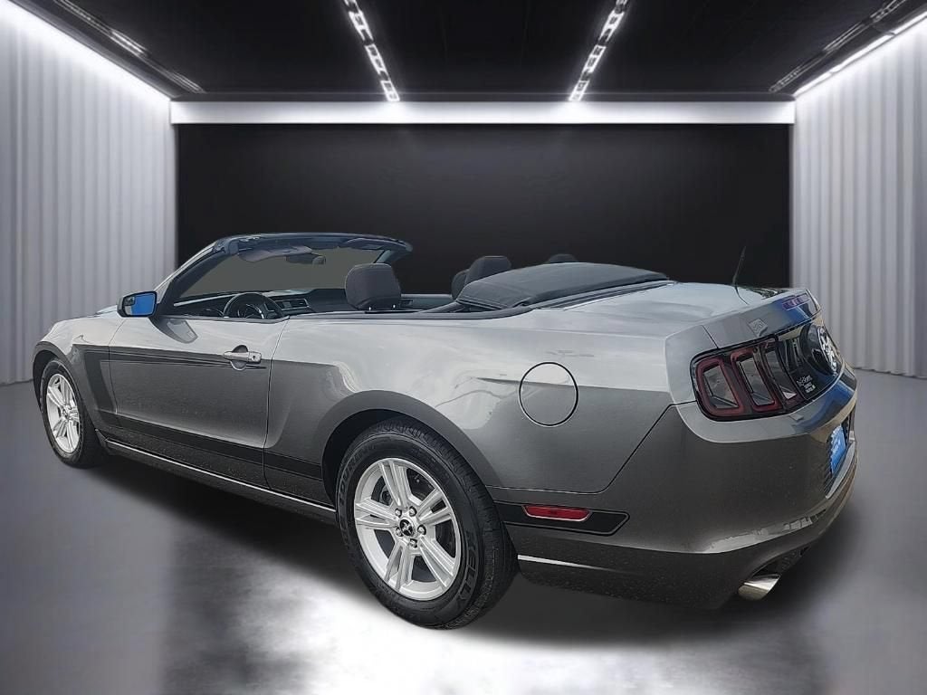 2014 Ford Mustang V6