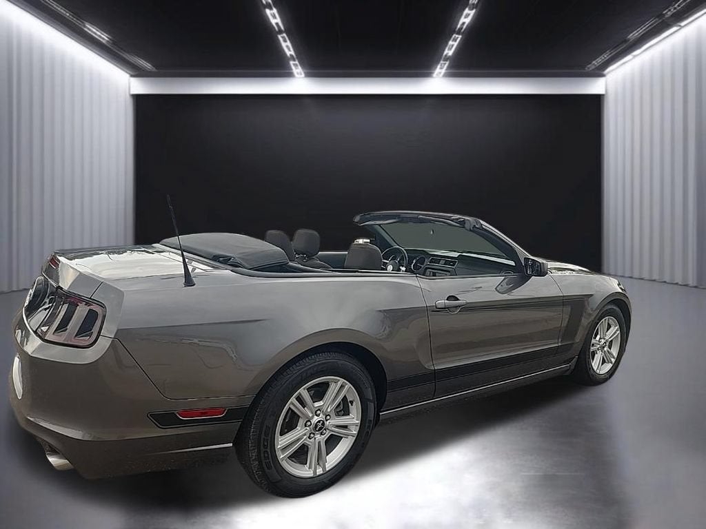 2014 Ford Mustang V6