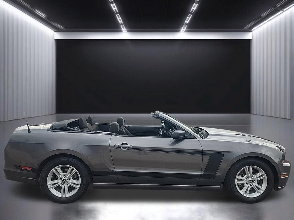 2014 Ford Mustang V6