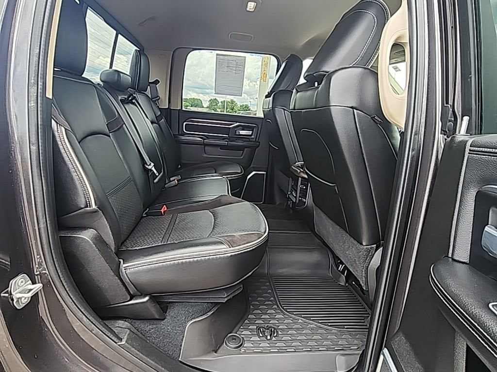 2022 RAM 2500 Laramie Crew Cab 4x4 6'4" Box