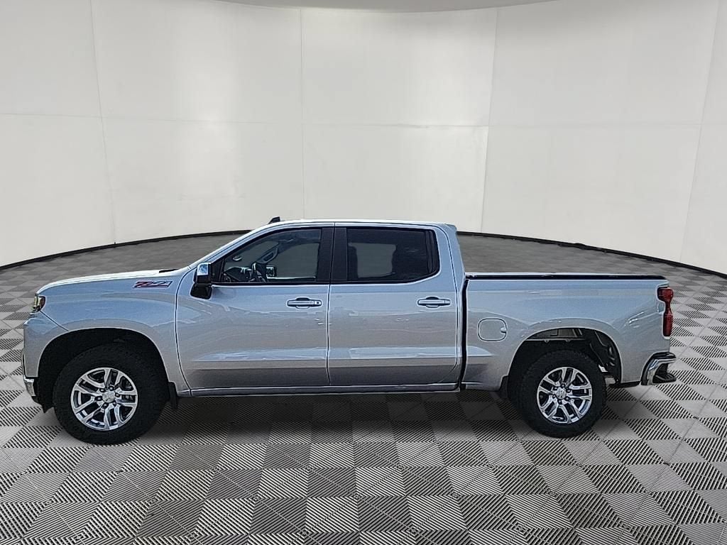 Used 2020 Chevrolet Silverado 1500 LT with VIN 3GCUYDED4LG237295 for sale in Hastings, Minnesota
