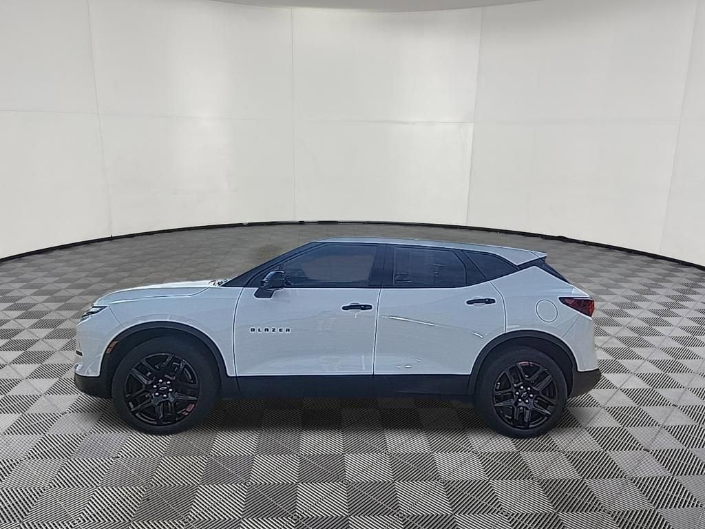 Used 2023 Chevrolet Blazer 2LT with VIN 3GNKBHR40PS182252 for sale in Hastings, Minnesota