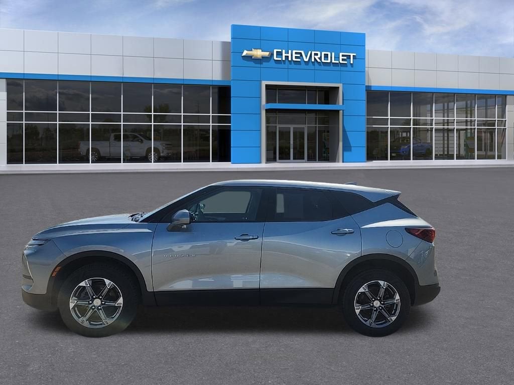 Used 2023 Chevrolet Blazer 2LT with VIN 3GNKBHR42PS179806 for sale in Hastings, Minnesota