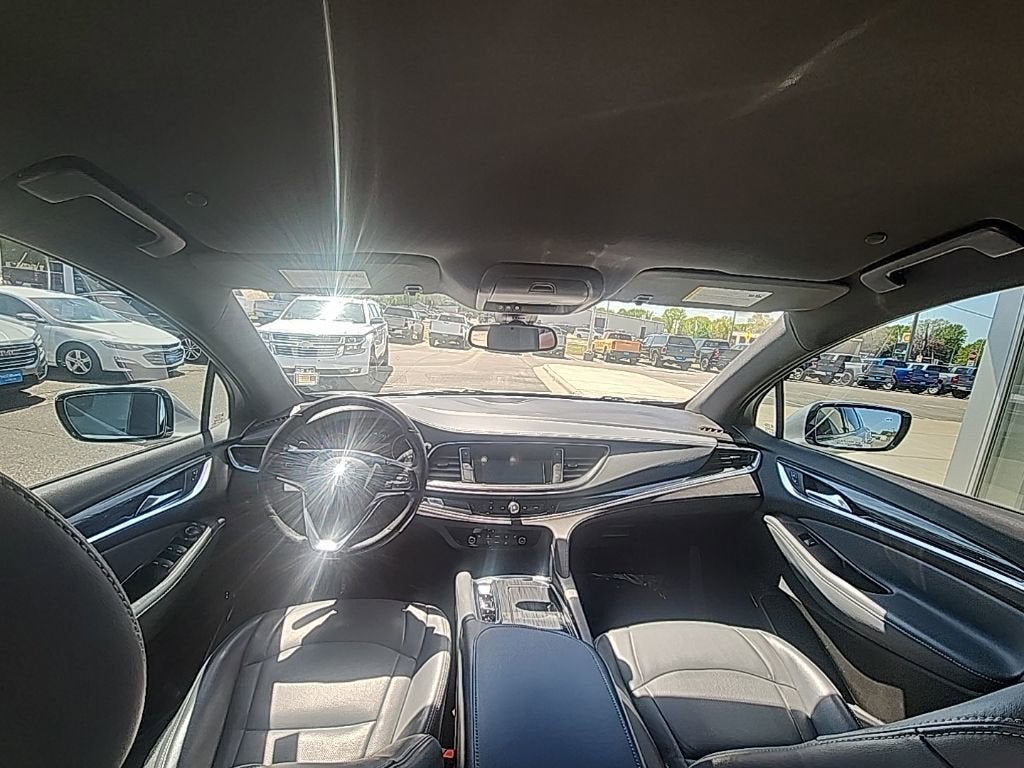 2022 Buick Enclave Essence