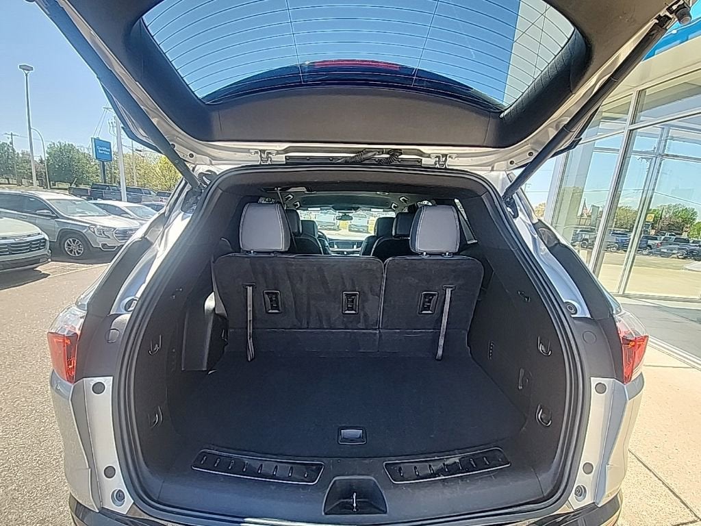 2022 Buick Enclave Essence