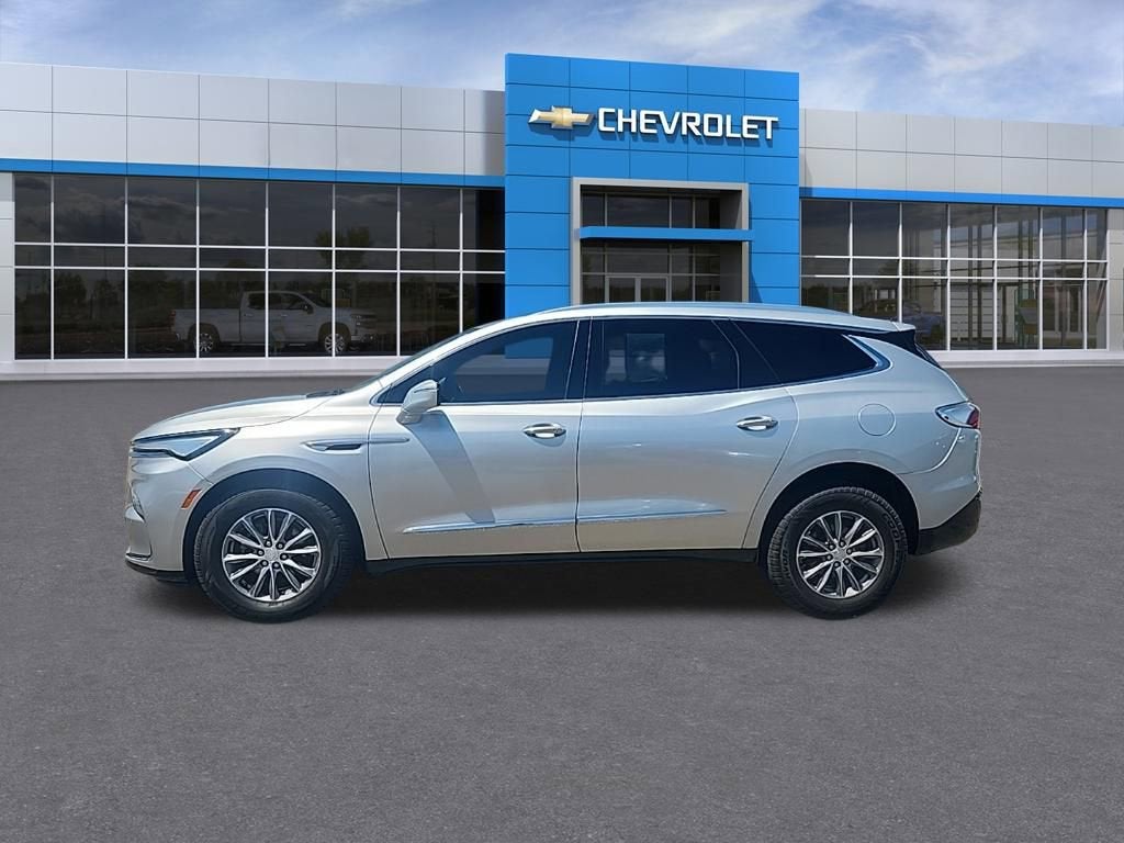 2022 Buick Enclave Essence