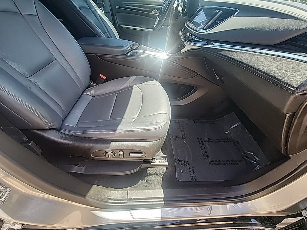 2022 Buick Enclave Essence