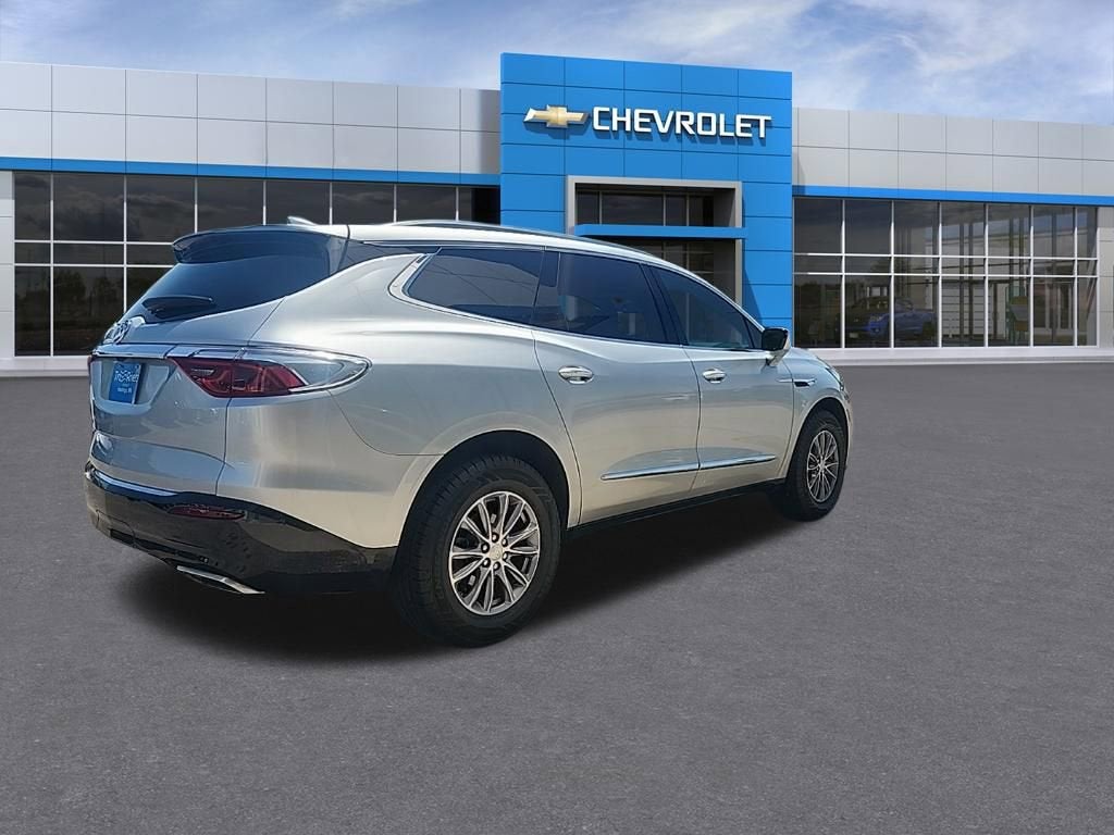 2022 Buick Enclave Essence