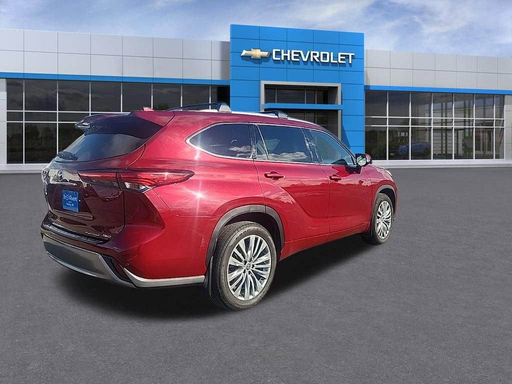 2023 Toyota Highlander L