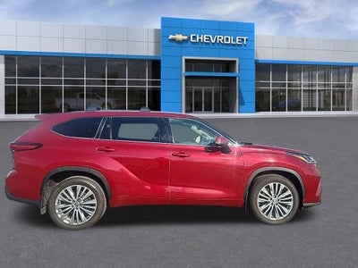 2023 Toyota Highlander L