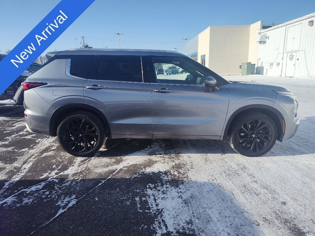 2022 Mitsubishi Outlander SEL