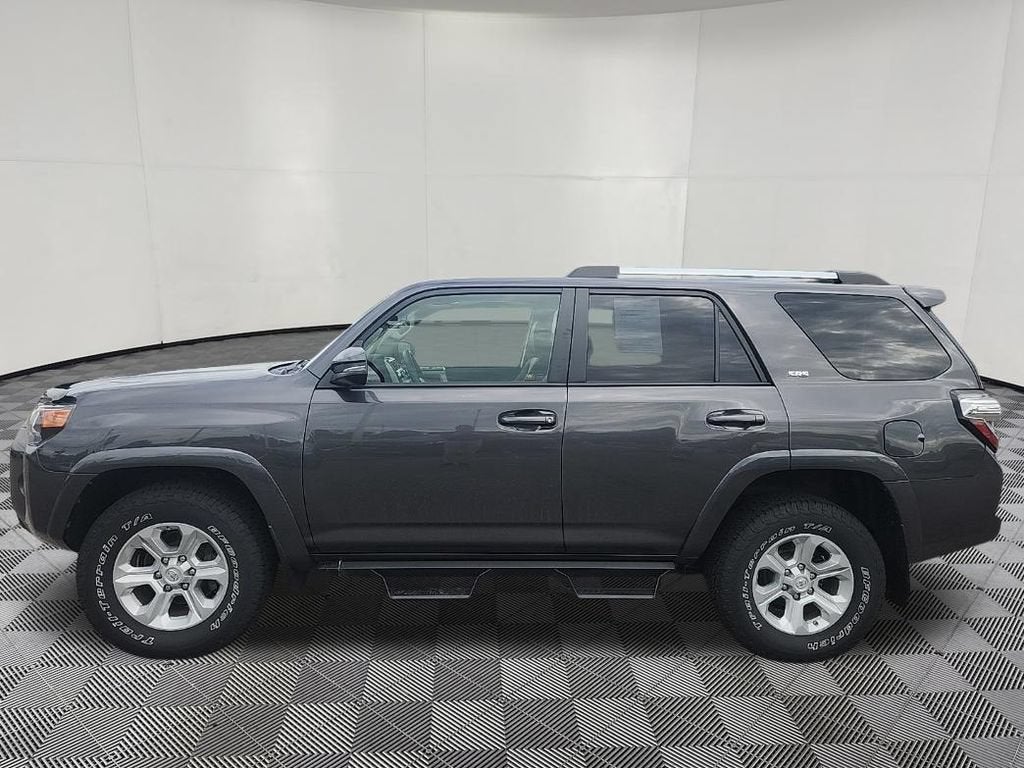Used 2019 Toyota 4Runner SR5 Premium with VIN JTEBU5JR2K5714589 for sale in Hastings, Minnesota