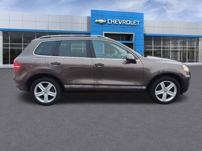 2014 Volkswagen Touareg 4dr Hybrid