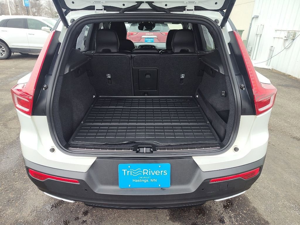 2019 Volvo XC40 Momentum