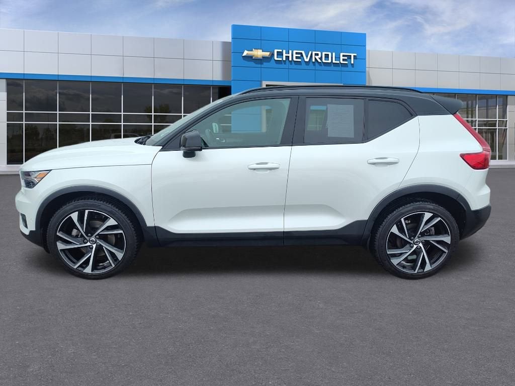 2019 Volvo XC40 Momentum
