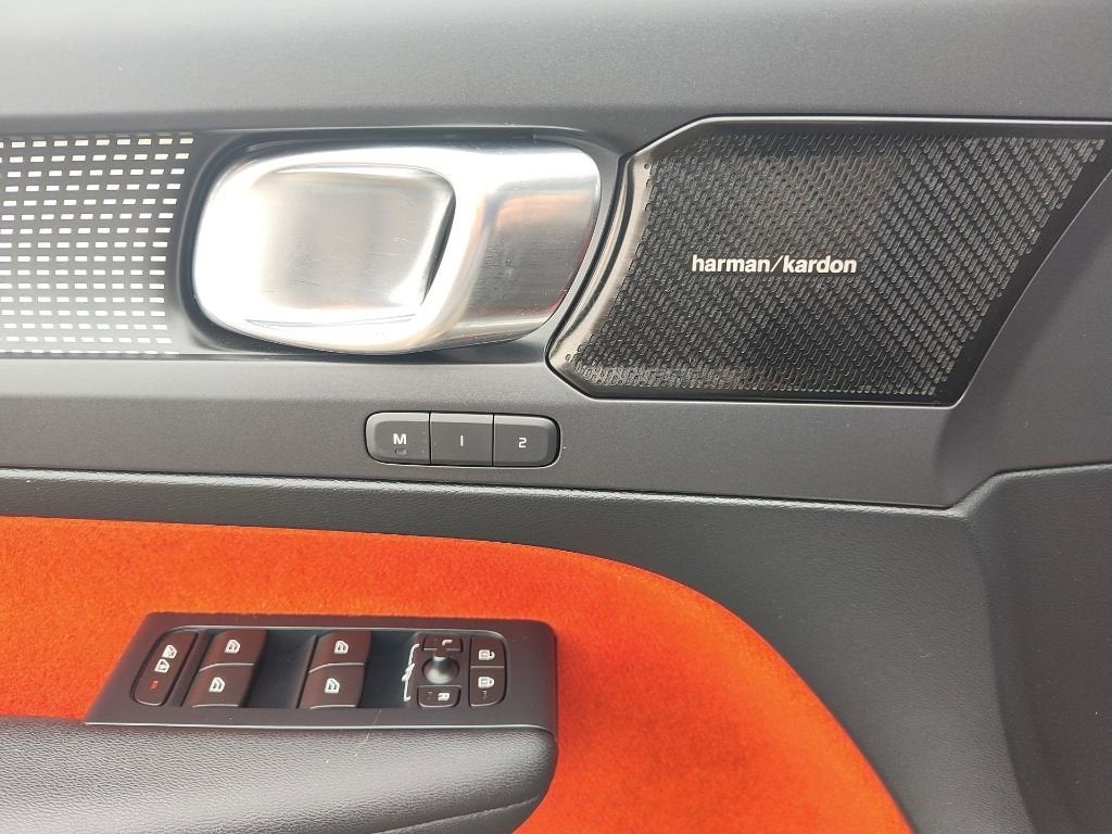 2019 Volvo XC40 Momentum