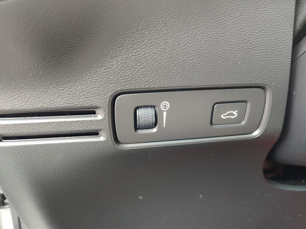 2019 Volvo XC40 Momentum