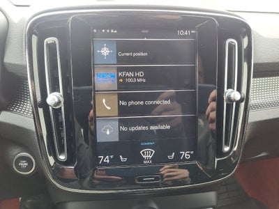 2019 Volvo XC40 Momentum