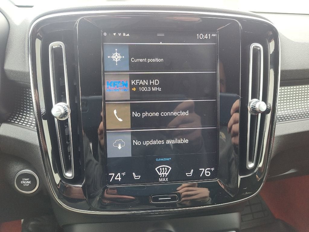 2019 Volvo XC40 Momentum