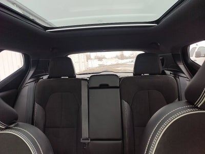 2019 Volvo XC40 Momentum