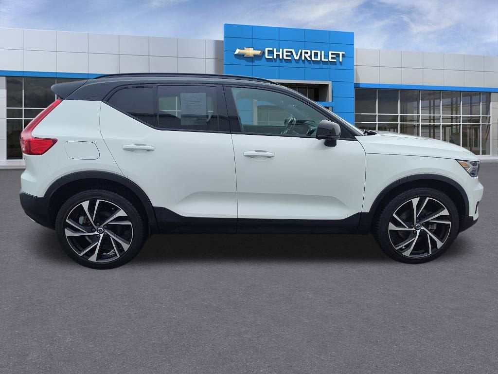 2019 Volvo XC40 Momentum