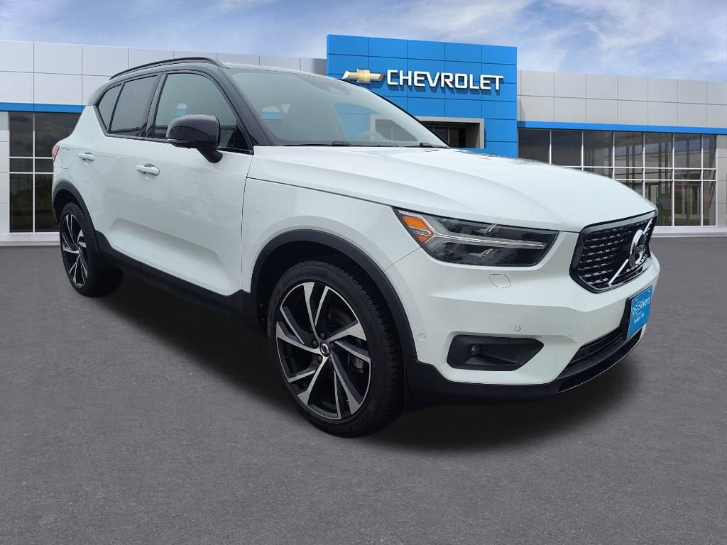 2019 Volvo XC40 Momentum